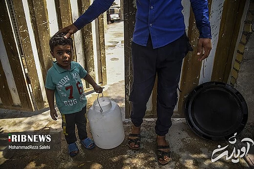 آبرسانی تانکرهای ارتش به روستاهای دشت آزادگان اهواز